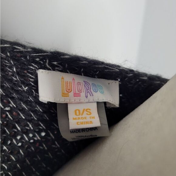 LULAROE poncho Mimi limited edition black and white knit wrap scarf OS - Picture 6 of 10